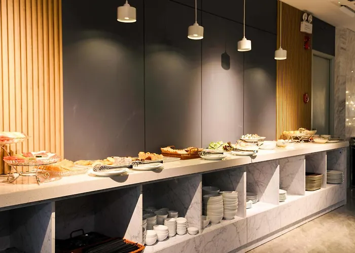 A La Carte Bay Managed By Anstay Hạ Long
